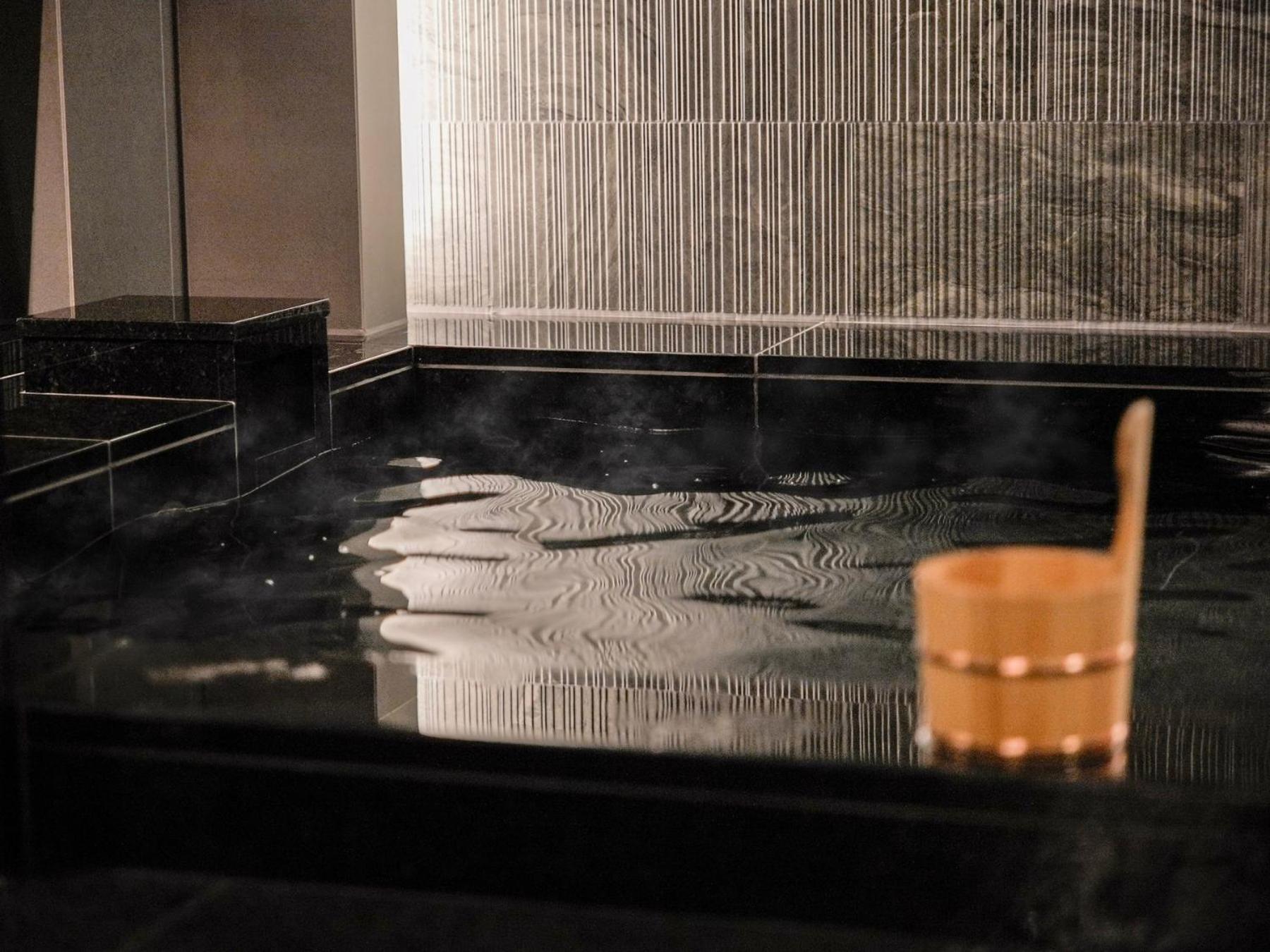 טוקיו Super Hotel Premier Ikebukuro Natural Hot Spring מראה חיצוני תמונה